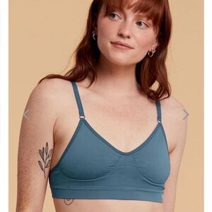 NWT Miel blue racer back sports bra with adjustable straps